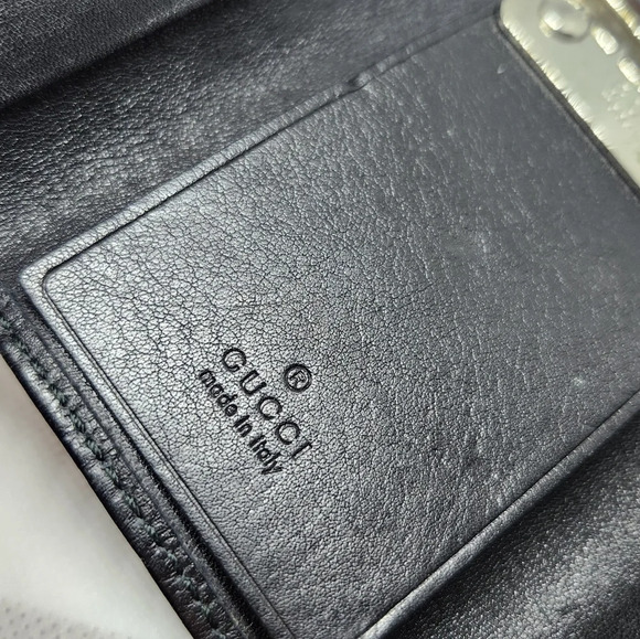 GUCCI 6 Ring Keyholder - Picture 2 of 10
